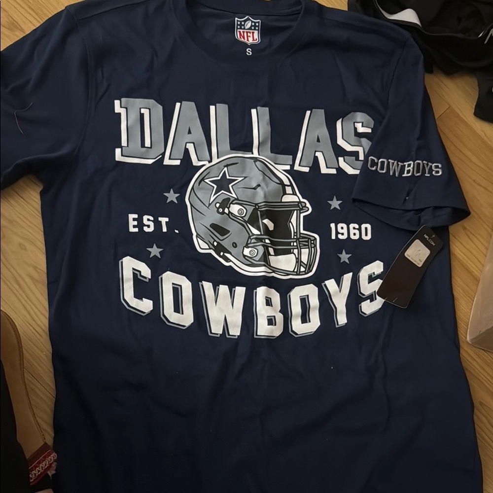 NFL Dallas Cowboys Navy Blue T-Shirt size Small
